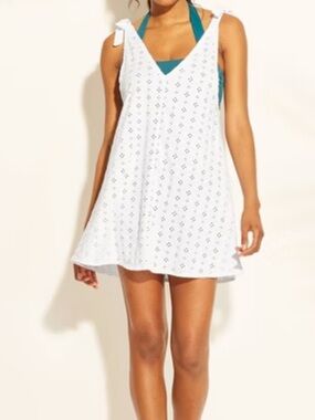 XHILARATION Women's Eyelet Lace Cover Up Shirt Dress White SZ Small Beach Summer